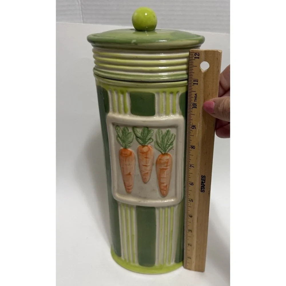 Vintage Ceramic Pasta Keeper Canister Container Carrots‎ Embossed Spaghetti
